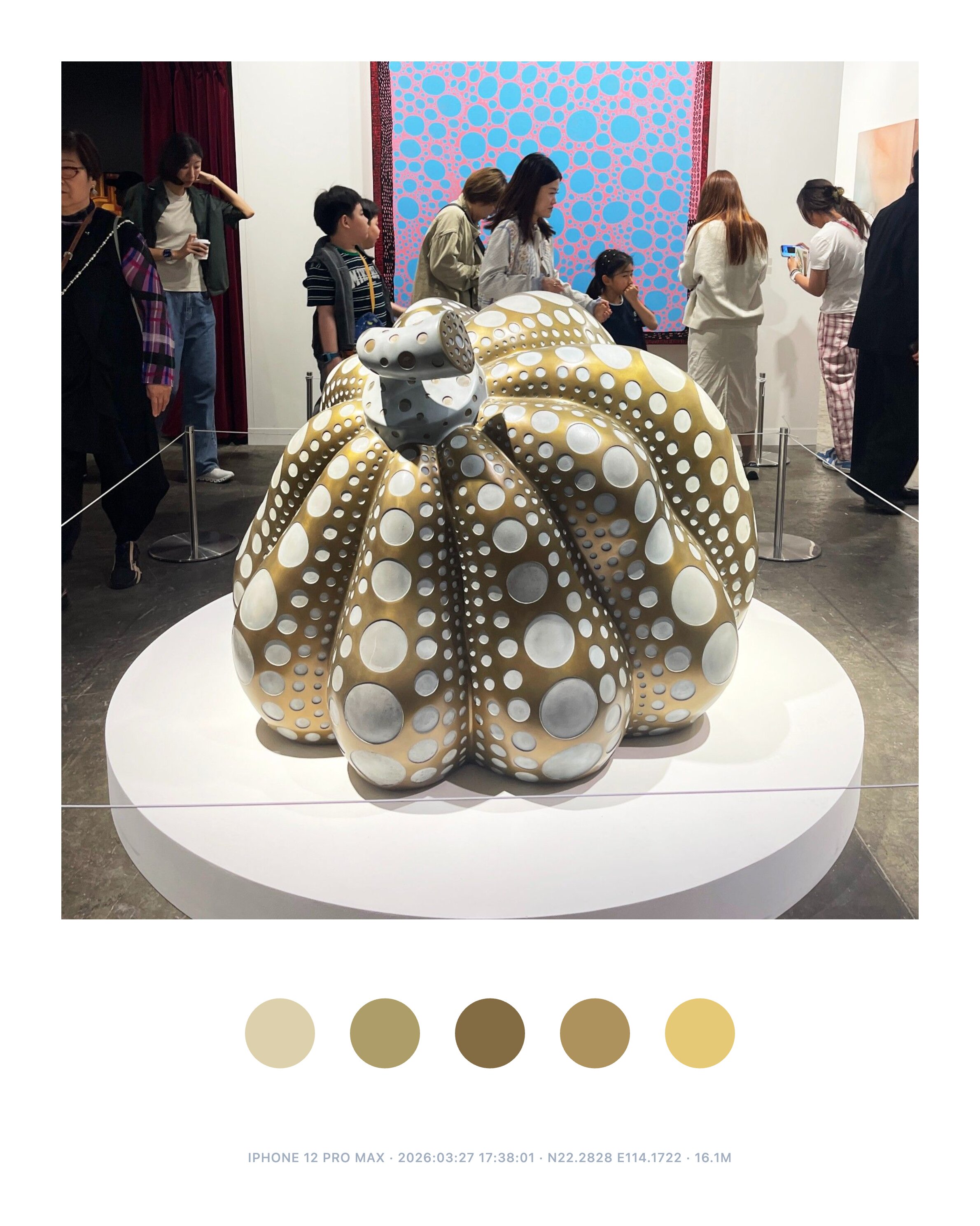 草间弥生的南瓜作品@香港巴塞尔艺术展